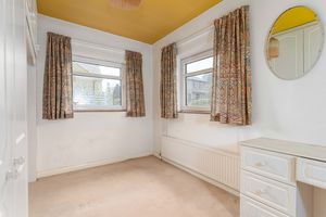 Higher Park Royd Drive